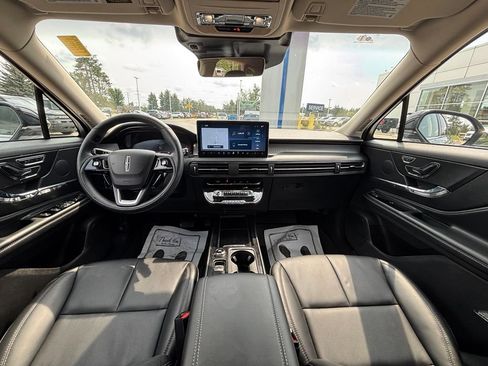 Used 2023 Lincoln Corsair AWD w/ Equipment Group 101A image 21
