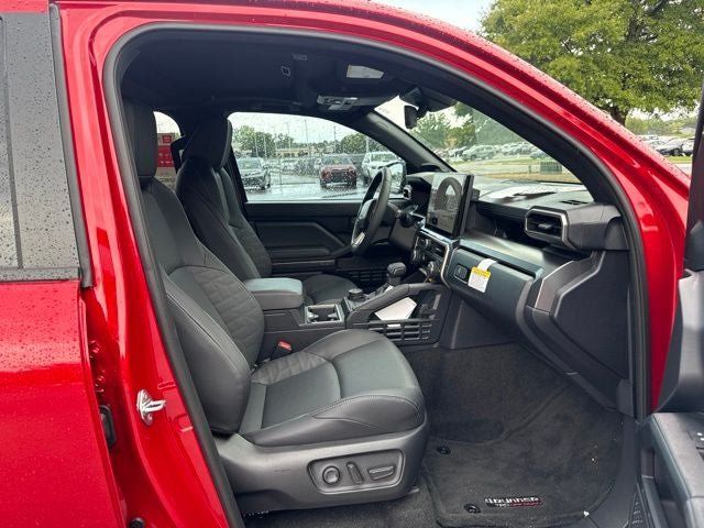 New 2026 Toyota 4Runner TRD Off-Road Premium AWD/4WD image 12