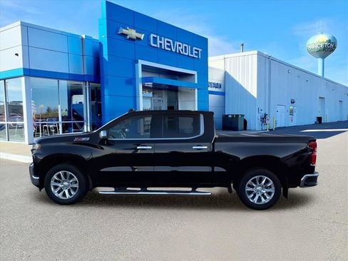 Used 2019 Chevrolet Silverado 1500 LTZ w/ LTZ Premium Package image 7