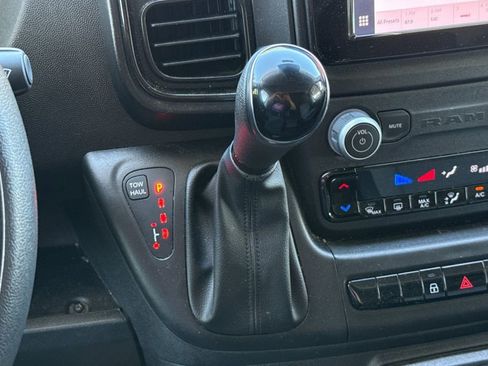 Used 2025 RAM ProMaster 2500 w/ Convenience Group FWD image 29