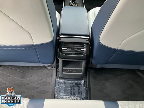 Used 2024 Volkswagen ID.4 S RWD image 35