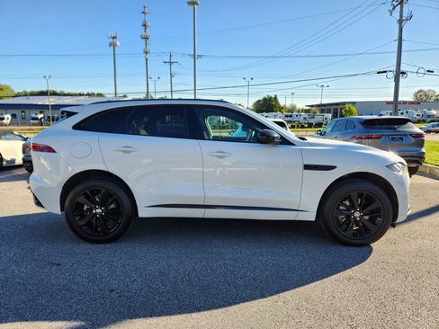 Certified 2025 Jaguar F-PACE R-Dynamic S image 6
