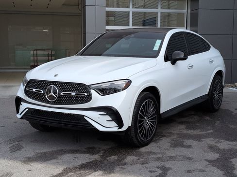 Used 2024 Mercedes-Benz GLC 300 4MATIC image 8