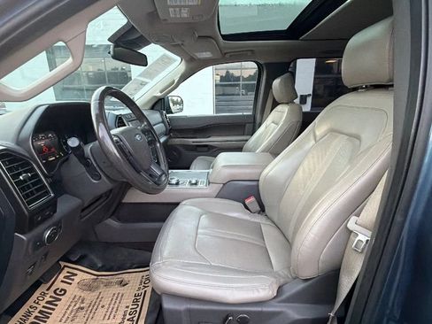 Used 2018 Ford Expedition Limited w/ Equipment Group 301A AWD/4WD image 18
