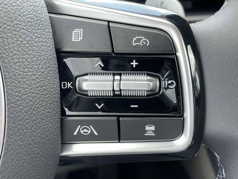 New 2026 Kia Carnival EX image 30