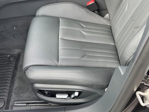 New 2026 Audi A8 L 3.0T image 18