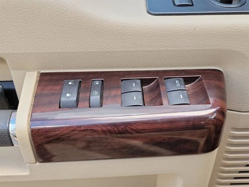 Used 2008 Ford F250 Lariat image 35