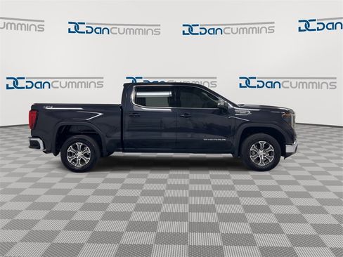 Certified 2025 GMC Sierra 1500 SLE w/ Max Trailering Package image 9