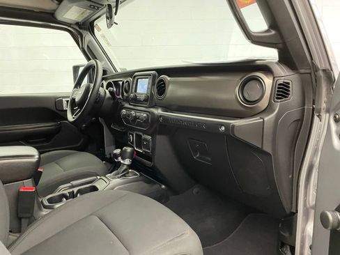 Used 2018 Jeep Wrangler Unlimited Sport AWD/4WD image 21