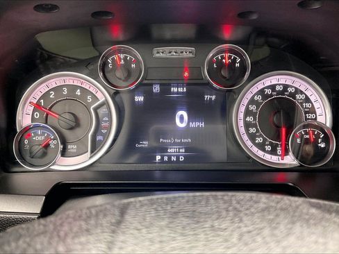 Used 2017 RAM 2500 Laramie w/ Convenience Group image 22