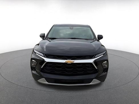 Used 2025 Chevrolet Blazer LT FWD image 4