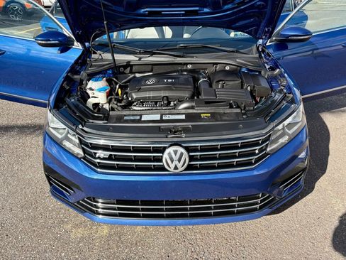 Used 2017 Volkswagen Passat 1.8T R-Line image 10