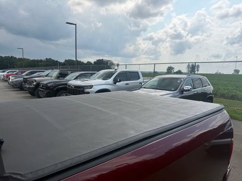 Used 2017 RAM 1500 Express AWD/4WD image 5