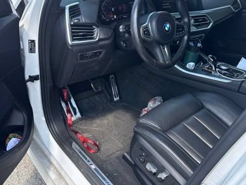 Used 2022 BMW X5 xDrive40i w/ M Sport Package AWD/4WD image 15