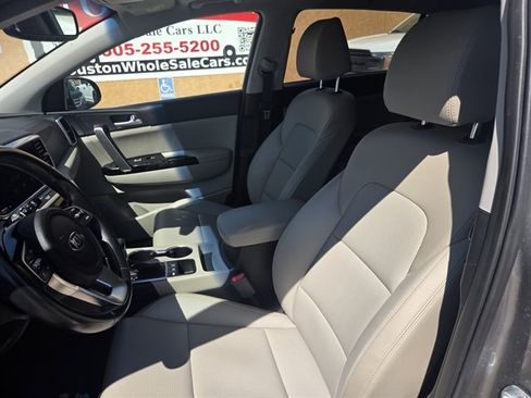 Used 2022 Kia Sportage EX AWD/4WD image 8