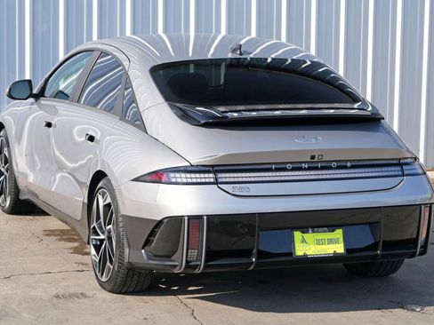 Used 2023 Hyundai Ioniq 6 SEL image 45