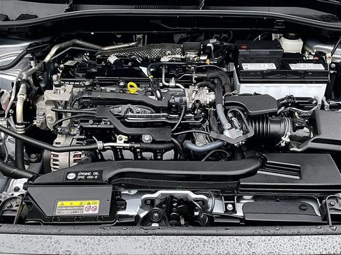 Certified 2025 Toyota Corolla Cross XLE AWD/4WD image 28