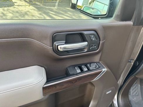 Used 2019 GMC Sierra 1500 SLT w/ SLT Convenience Package image 12