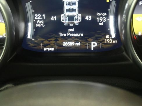 Used 2023 Jeep Wrangler Unlimited Sahara w/ Cold Weather Group AWD/4WD image 17