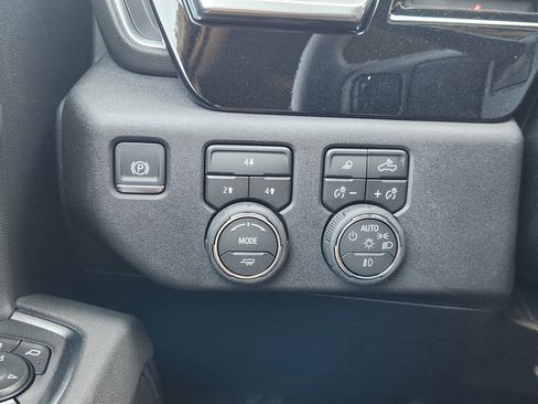 New 2026 Chevrolet Silverado 2500 LT w/ Trail Boss Package image 22