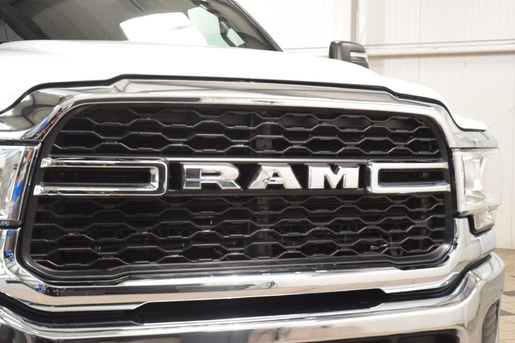 Used 2024 RAM 5500 Tradesman AWD/4WD image 5
