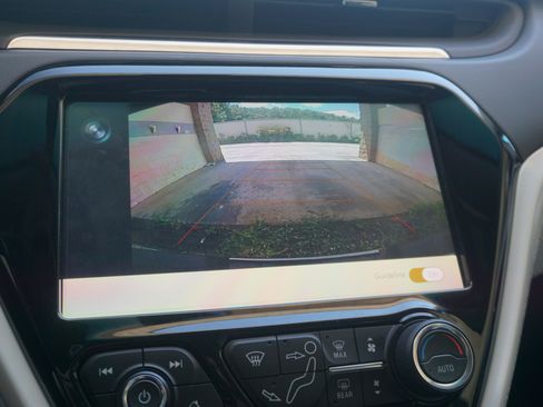 Used 2020 Chevrolet Bolt LT image 26