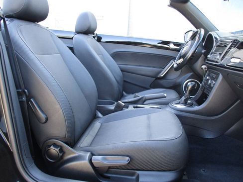 Used 2013 Volkswagen Beetle 2.5 FWD image 19