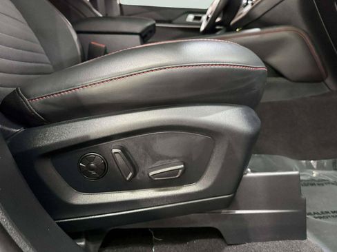 Used 2025 Ford Explorer ST-Line w/ Premium Package RWD image 33