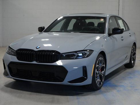 New 2026 BMW 330i xDrive Sedan AWD/4WD image 1