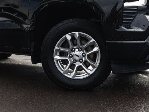 Used 2024 Chevrolet Silverado 1500 RST AWD/4WD image 4