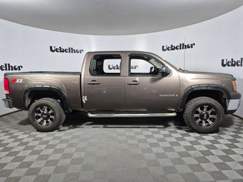 Used 2008 GMC Sierra 1500 SLE w/ Power Pack Plus AWD/4WD image 8