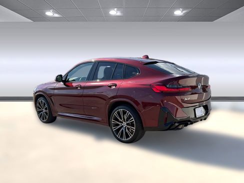 Certified 2024 BMW X4 xDrive30i w/ Premium Package image 3