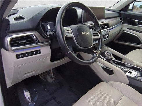 Used 2022 Kia Telluride SX w/ Towing Package image 10