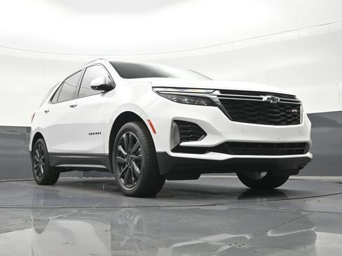 Used 2023 Chevrolet Equinox RS FWD image 29
