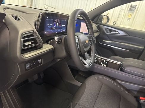 New 2026 Chevrolet Traverse LT FWD image 34