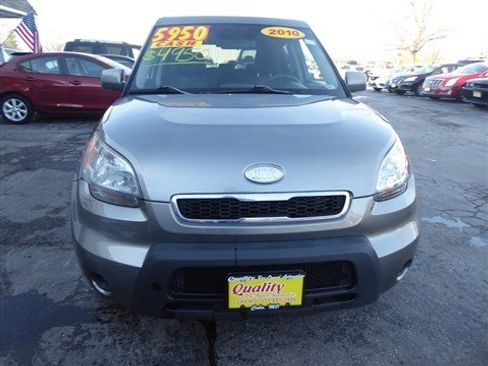 Used 2010 Kia Soul + image 4
