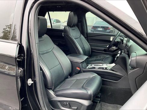 Used 2023 Ford Explorer ST w/ Equipment Group 401A image 10