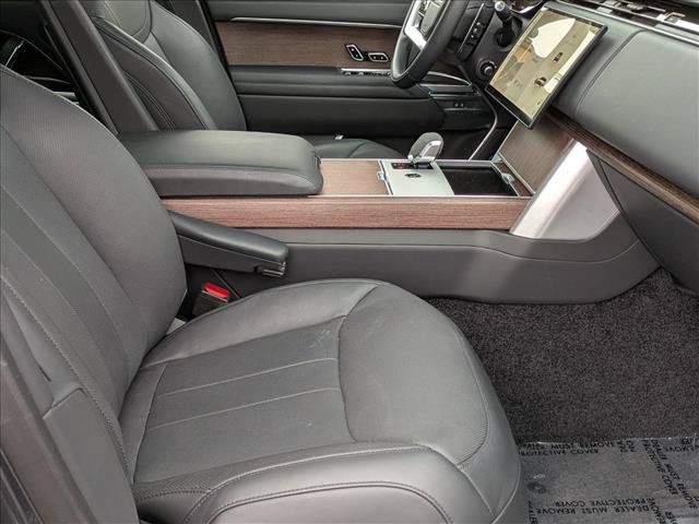 Certified 2024 Land Rover Range Rover SE AWD/4WD image 22