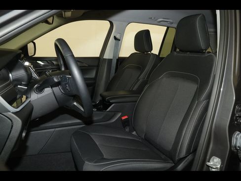 Certified 2022 Jeep Grand Cherokee Laredo w/ Luxury Tech Group I AWD/4WD image 23