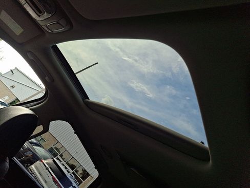 Certified 2022 Kia Telluride EX w/ EX Premium Package image 15