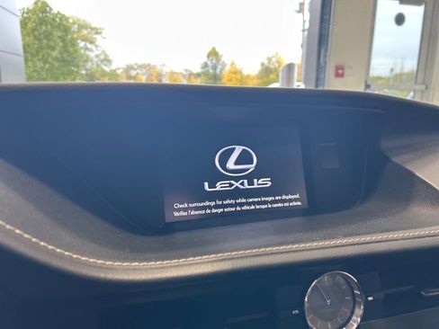 Used 2015 Lexus ES 350 w/ Ultra Luxury Package image 10