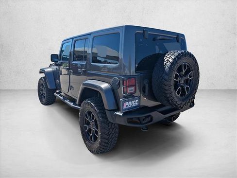 Used 2017 Jeep Wrangler Unlimited Sahara AWD/4WD image 8
