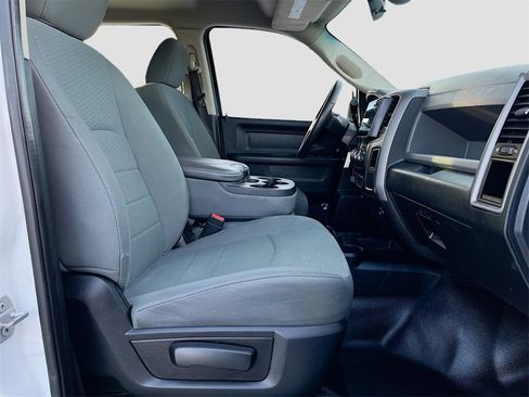 Used 2015 RAM 3500 Tradesman w/ Chrome Appearance Group image 23