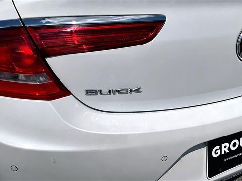 Used 2017 Buick LaCrosse Premium w/ Driver Confidence Package #2 FWD image 9