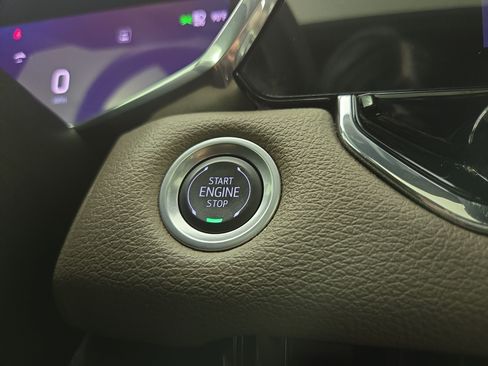 Certified 2024 GMC Canyon Denali AWD/4WD image 26