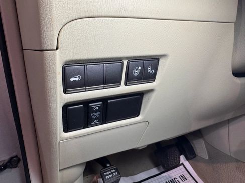 Used 2016 INFINITI QX80 4WD w/ Deluxe Technology Package image 28