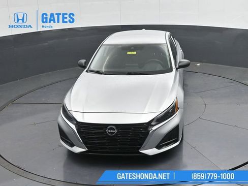 Used 2024 Nissan Altima 2.5 SV image 52