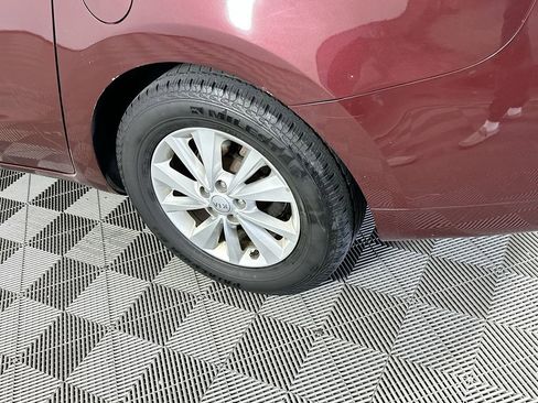 Used 2016 Kia Sedona LX w/ Option Group 020 FWD image 38