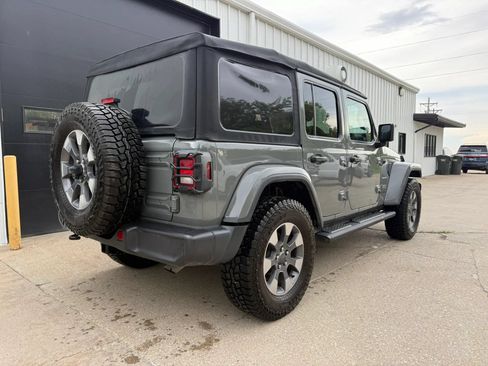 Used 2021 Jeep Wrangler Unlimited Sahara AWD/4WD image 7