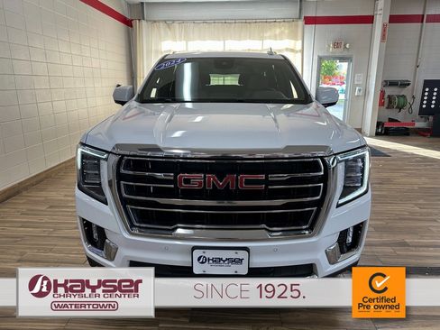 Used 2024 GMC Yukon XL SLT image 7